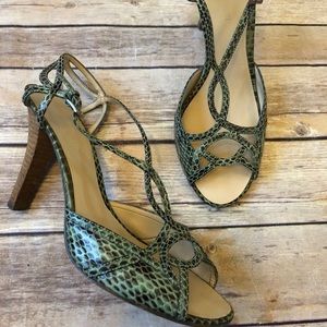 Gorgeous snakeskin heels